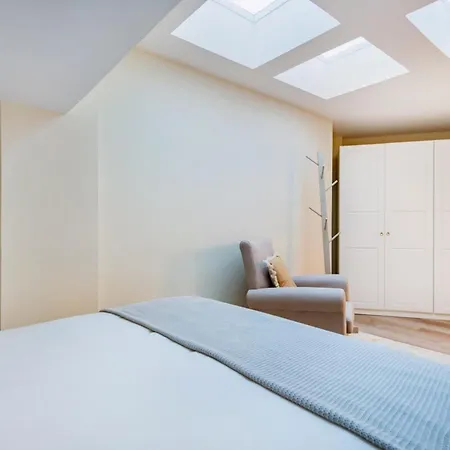 Avenida | Apartamento *